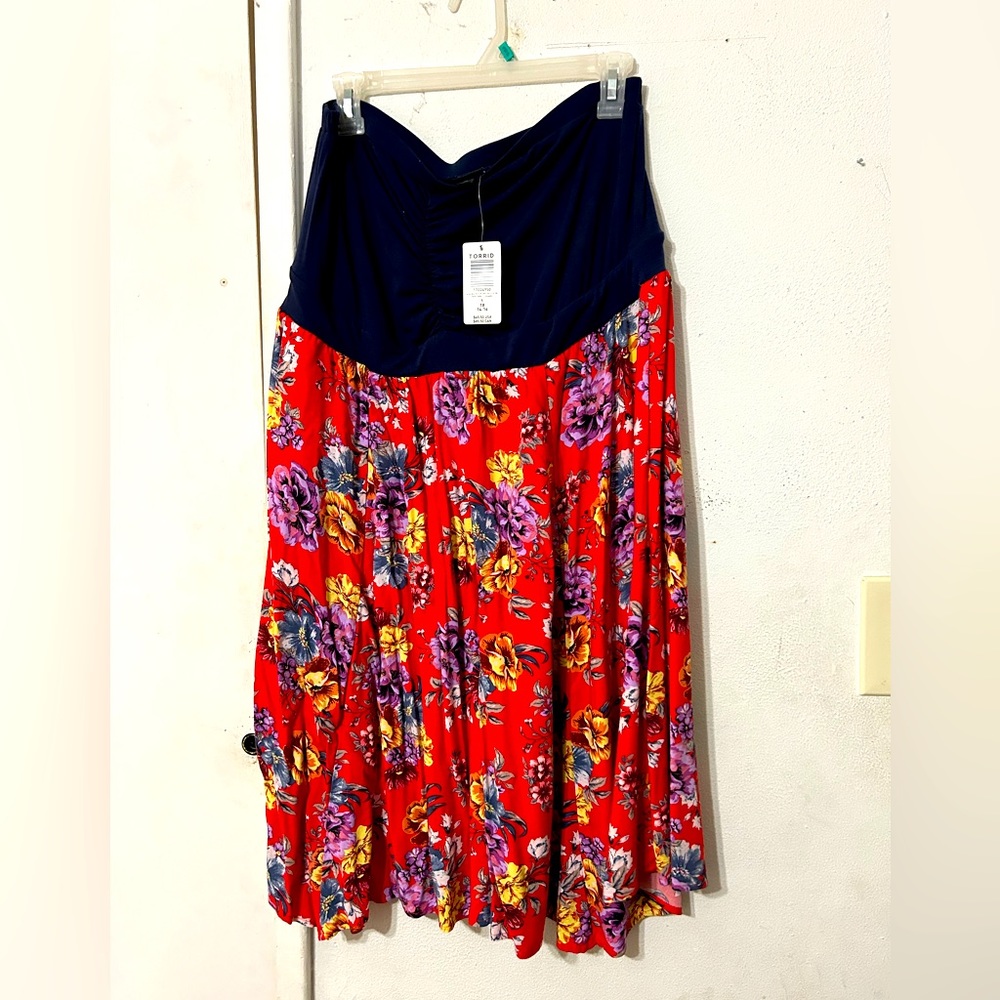 Torrid floral strapless summer dress